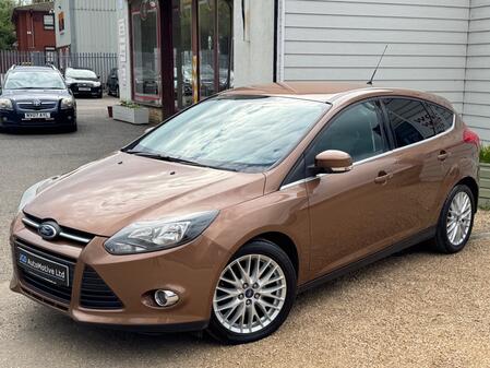 FORD FOCUS 1.0 T EcoBoost Zetec