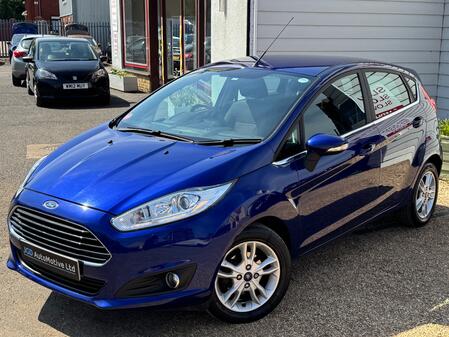 FORD FIESTA 1.0 T EcoBoost Zetec