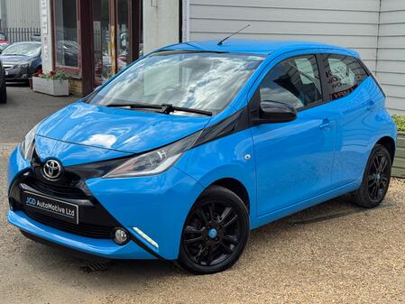 TOYOTA AYGO 1.0 VVT-i x-cite